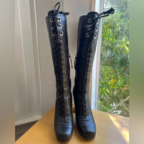 Miu Miu lace up boots - Picture 2 of 11